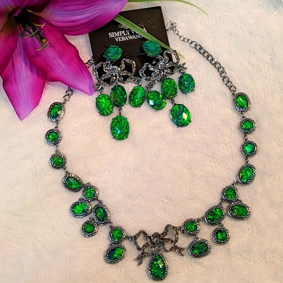 Simply Vera Vera Wang Jewelry - 👑Simply Vera Vera Wang Necklace & Earrings Set 👑